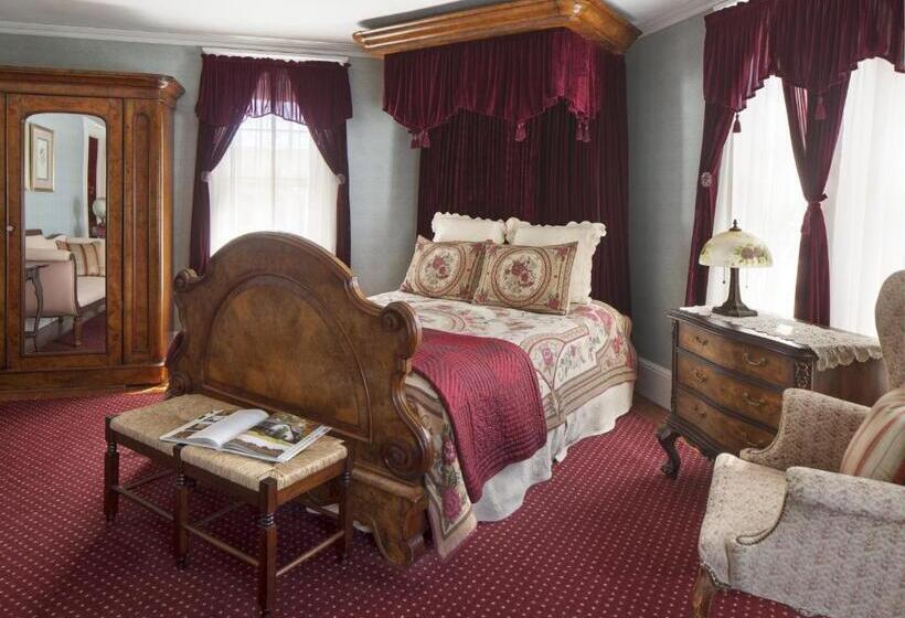 Отель Isaiah Jones Homestead Bed And Breakfast