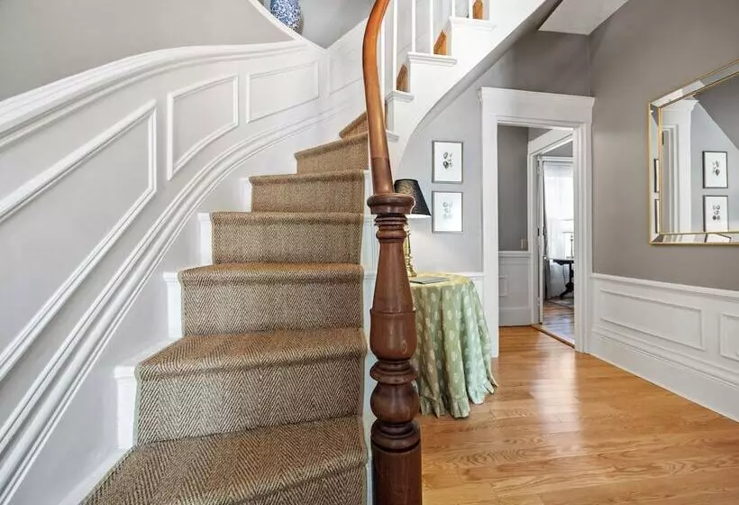 ホテル Isaiah Jones Homestead Bed And Breakfast