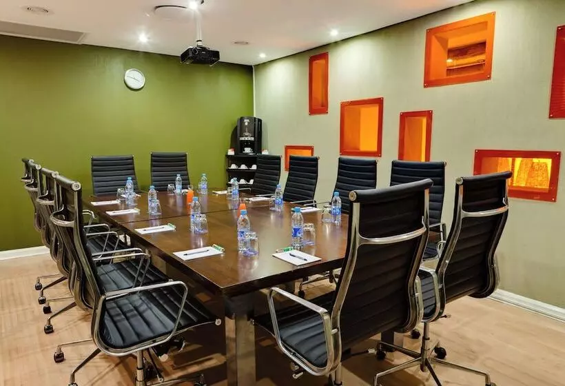 Protea Hotel By Marriott Bloemfontein Willow Lake