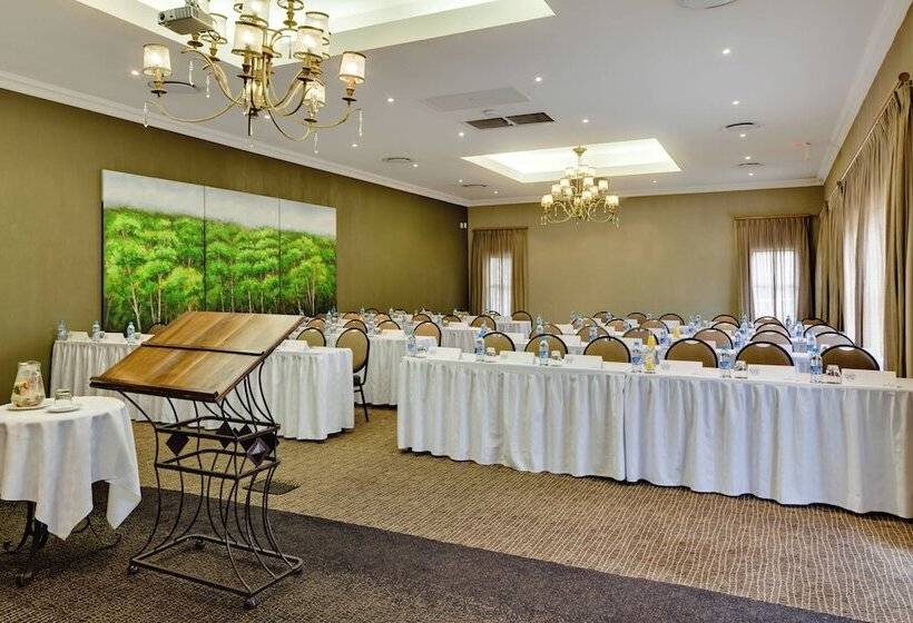 Protea Hotel By Marriott Bloemfontein Willow Lake