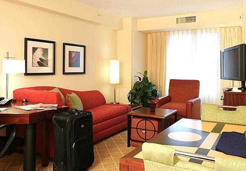 هتل Residence Inn By Marriott Moncton