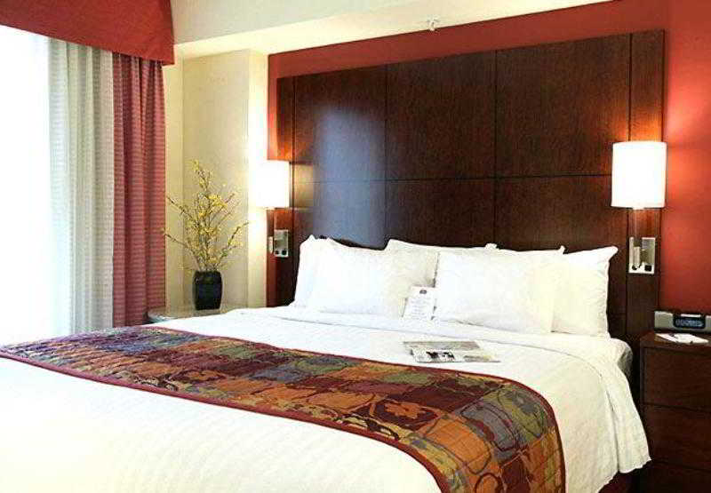 هتل Residence Inn By Marriott Moncton