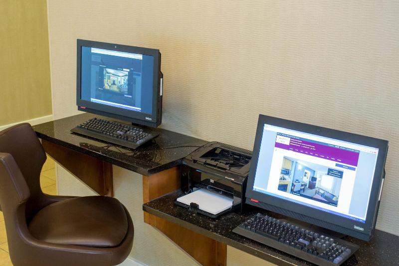 هتل Residence Inn By Marriott Moncton