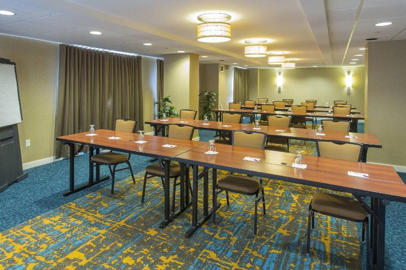 هتل Residence Inn By Marriott Moncton