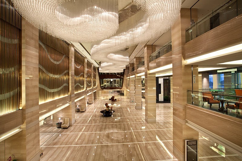 Longchamp Garden Hotel