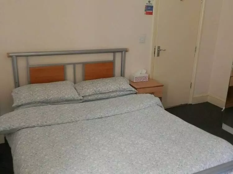 Shamrock Guest House