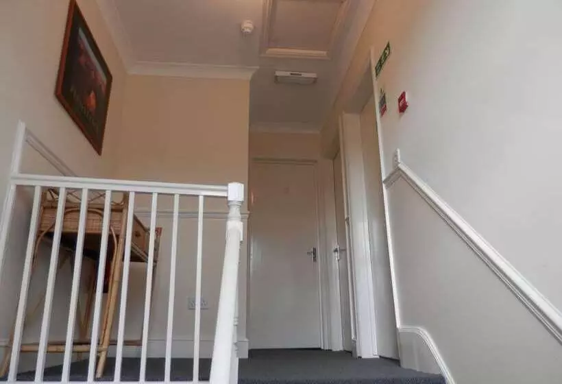 Shamrock Guest House