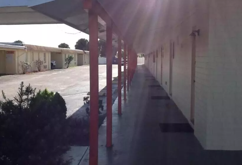 Motelli Sunset Inn  Fort Pierce, Fl