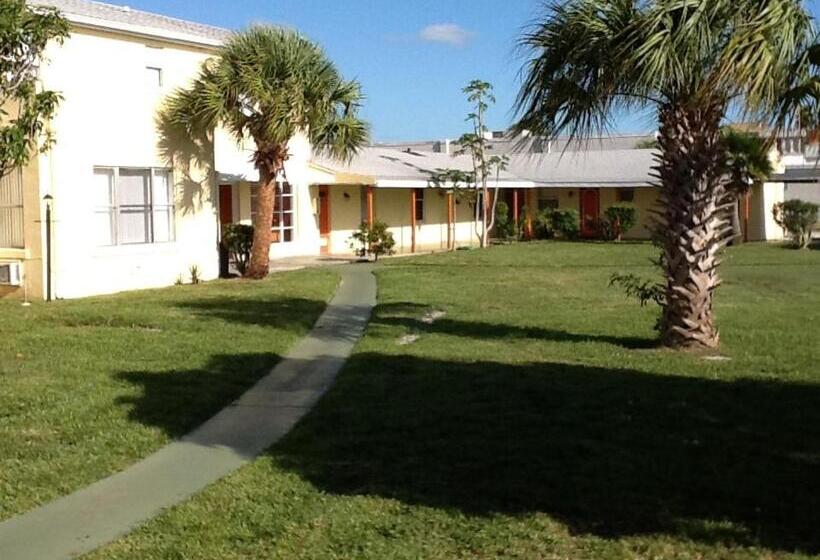 モーテル Sunset Inn  Fort Pierce, Fl