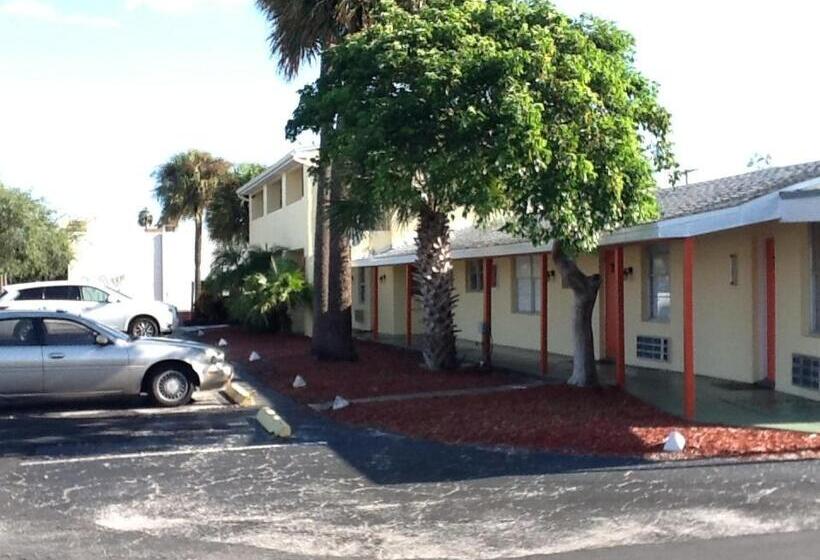 モーテル Sunset Inn  Fort Pierce, Fl