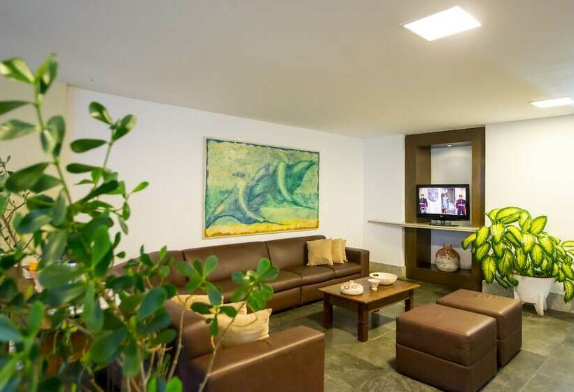 هتل La Belle Beach