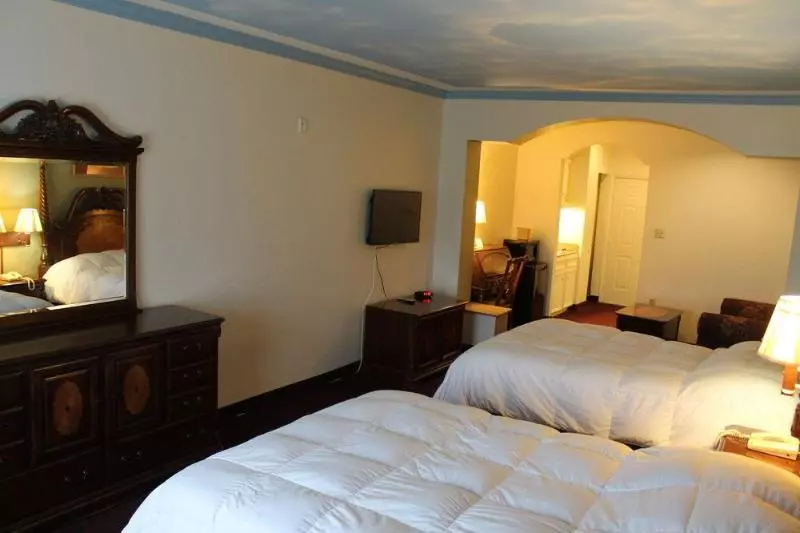 هتل Baymont By Wyndham Texas City