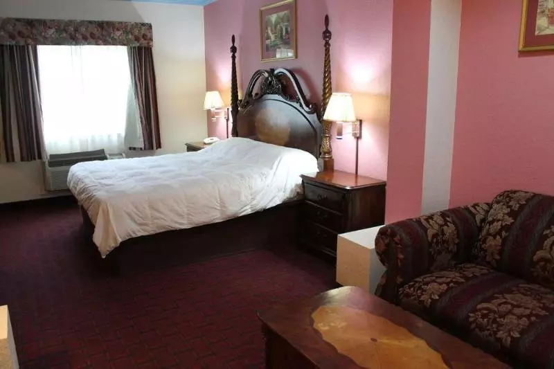 هتل Baymont By Wyndham Texas City