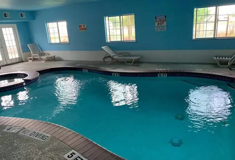 هتل Baymont By Wyndham Texas City