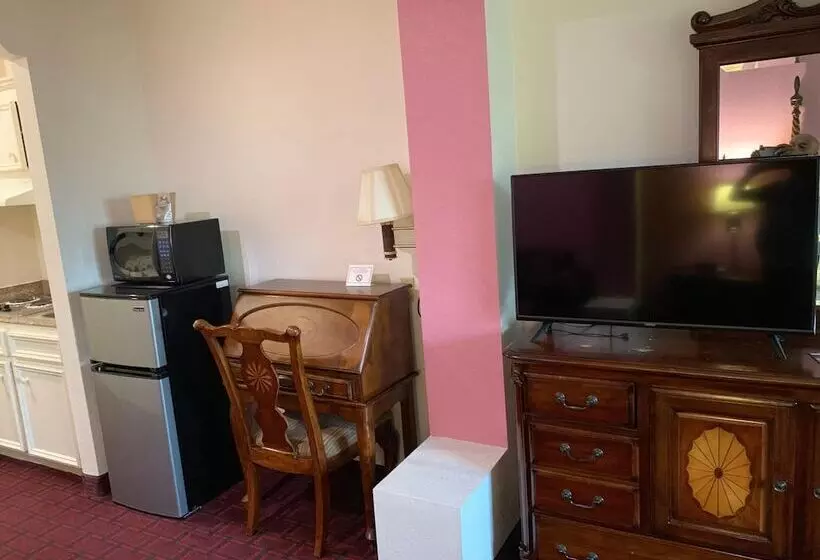 هتل Baymont By Wyndham Texas City