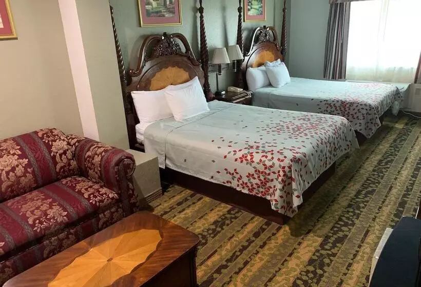 هتل Baymont By Wyndham Texas City