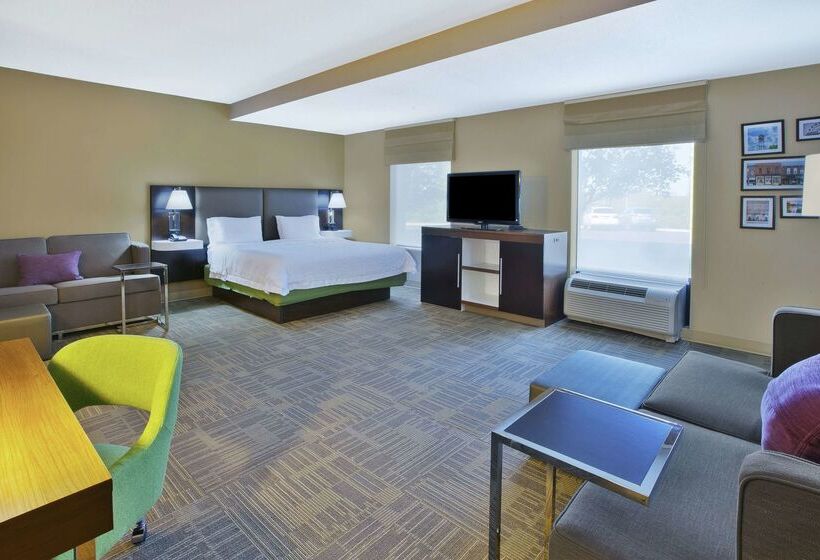 فندق Hampton Inn Commerce Novi