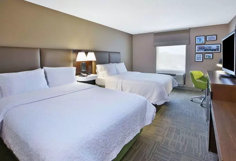 Szálloda Hampton Inn Commerce Novi