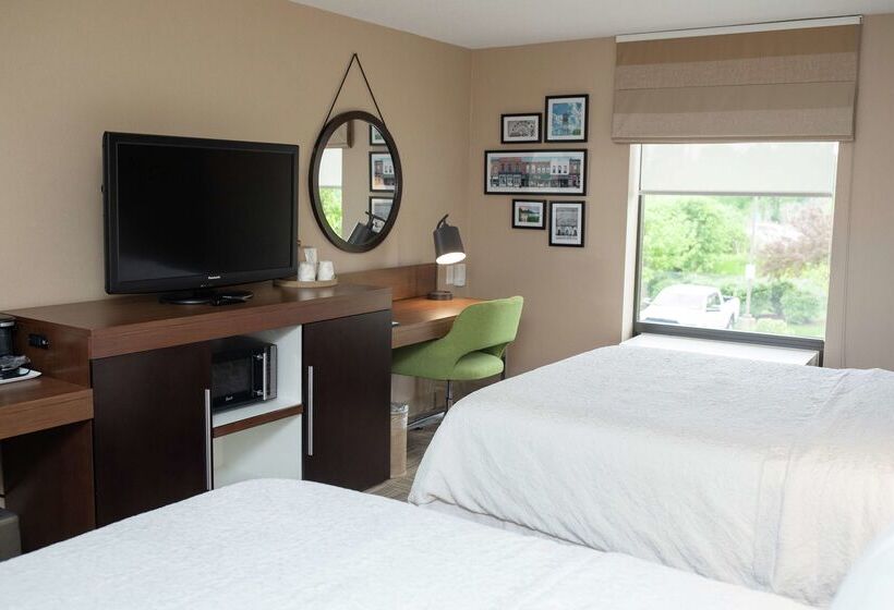 فندق Hampton Inn Commerce Novi