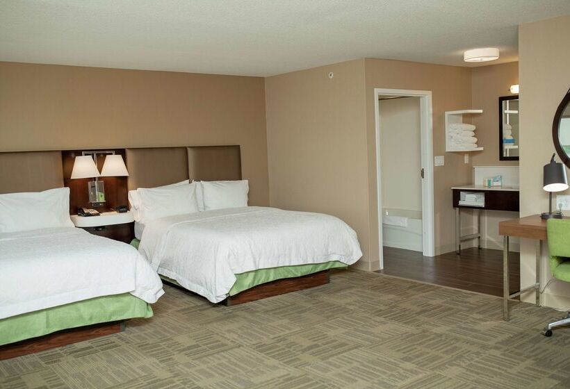 فندق Hampton Inn Commerce Novi