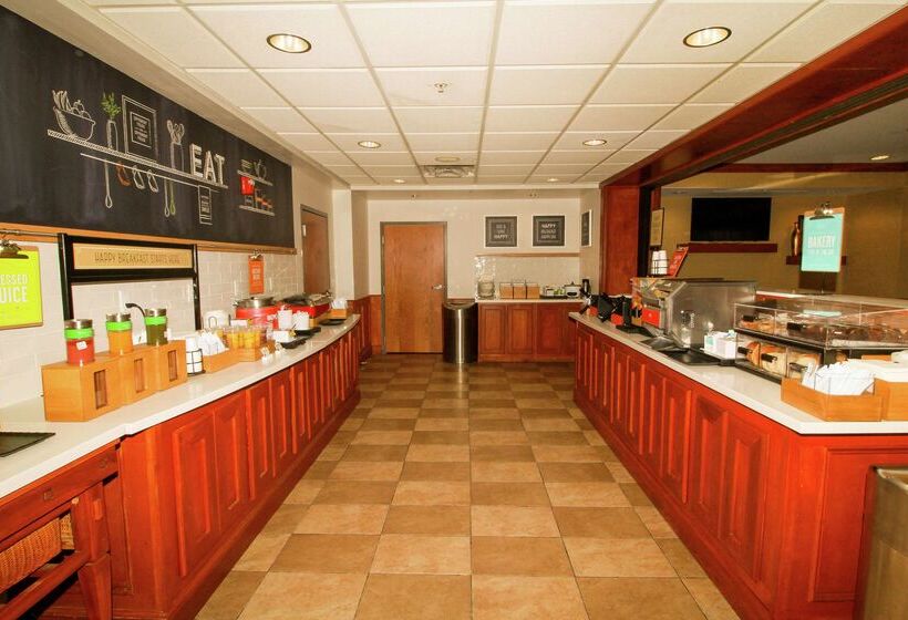 فندق Hampton Inn Commerce Novi