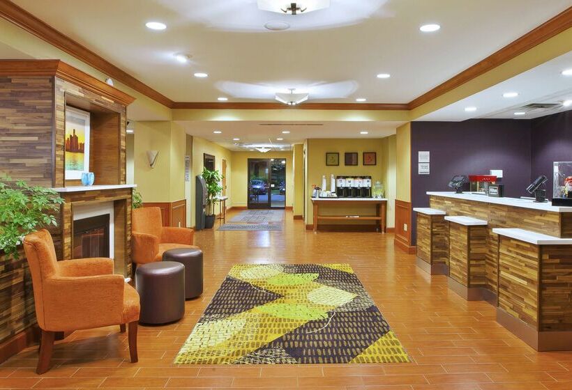 فندق Hampton Inn Commerce Novi