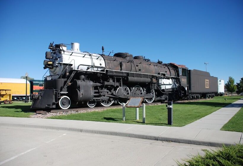 Отель Holiday Inn Express & Suites Douglas, An Ihg