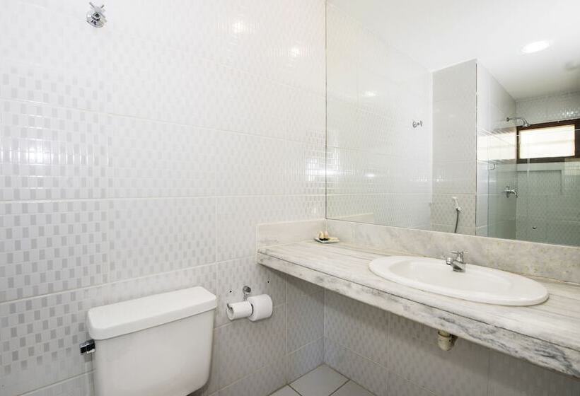 هتل La Belle Beach