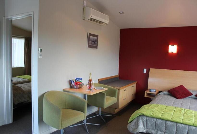 Отель Park View Motor Lodge