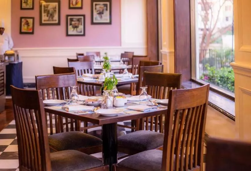 Отель Sun N Sand Shirdi