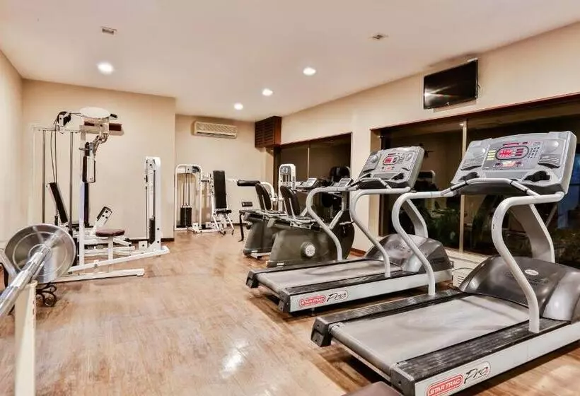 Отель Sun N Sand Shirdi