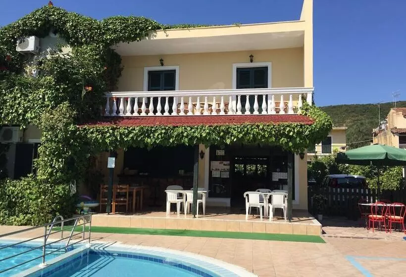 The Mayflower Studios & Apartments