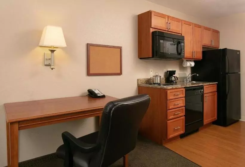 Candlewood Suites La Crosse, An Ihg