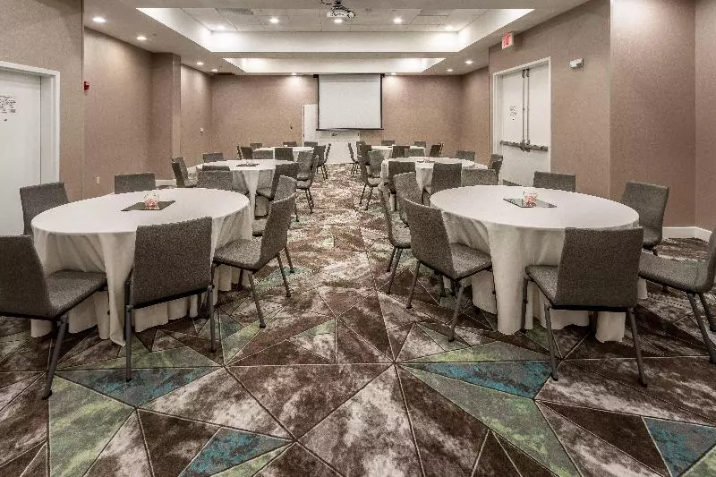 Holiday Inn Hotel & Suites Memphis Wolfchase Galleria, An Ihg