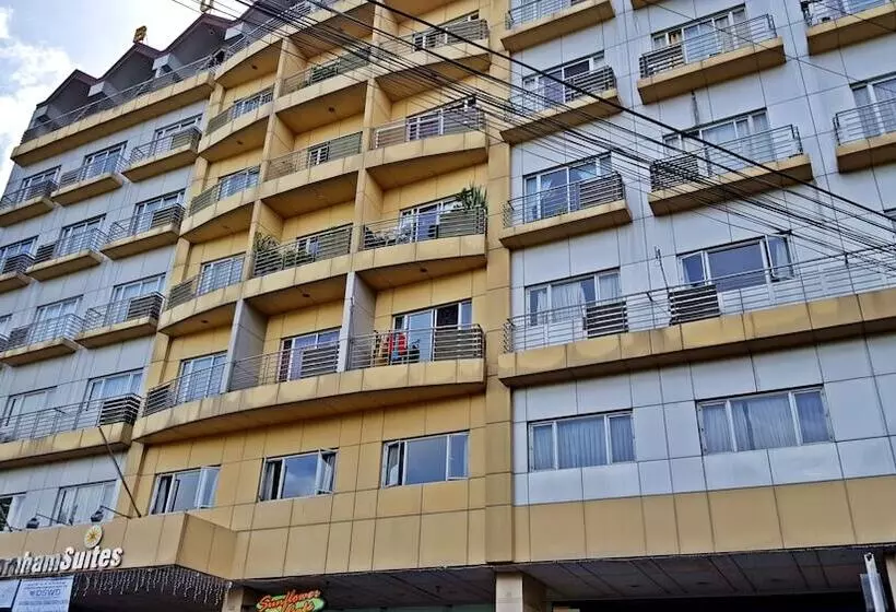 Отель Baguio Burnham Suites