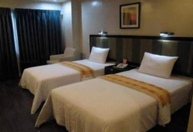 호텔 Baguio Burnham Suites