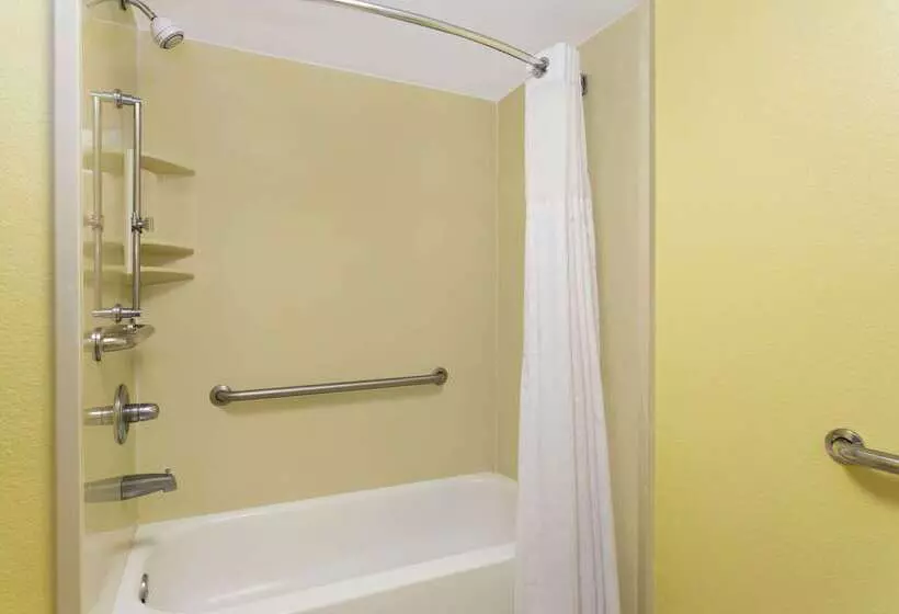 בית מלון כפרי Baymont By Wyndham Mobile/tillmans Corner