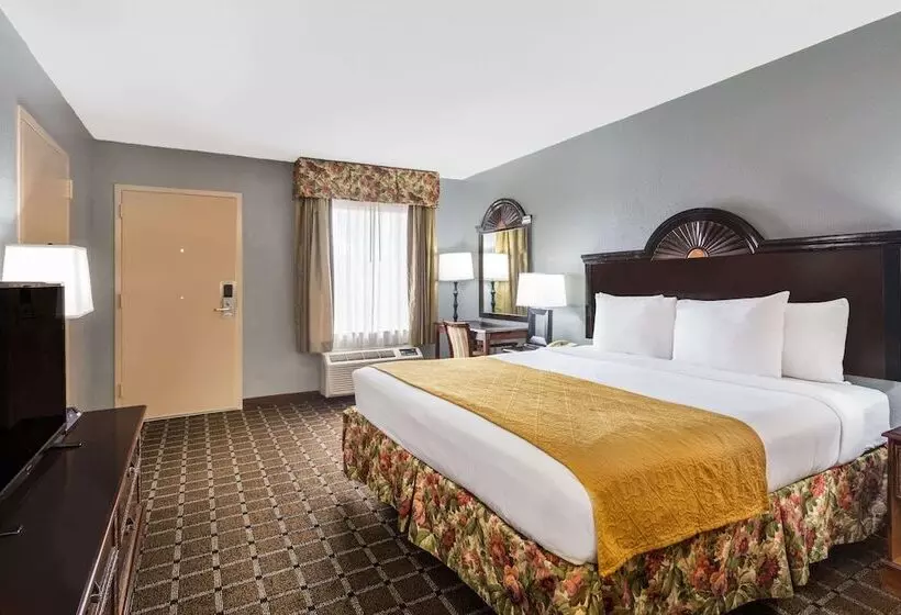 בית מלון כפרי Baymont By Wyndham Mobile/tillmans Corner