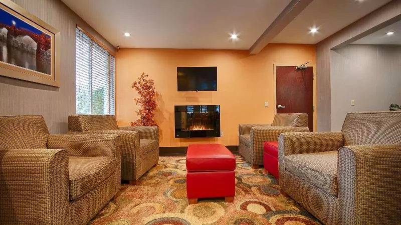 호텔 Comfort Inn & Suites