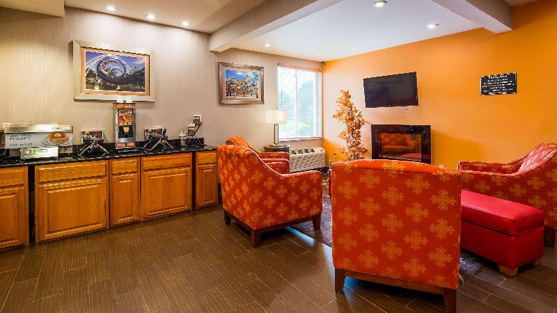 호텔 Comfort Inn & Suites