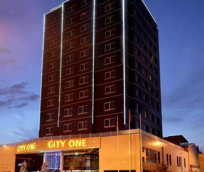 هتل City One