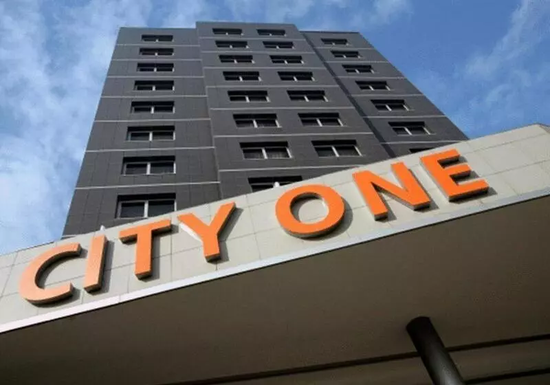 هتل City One