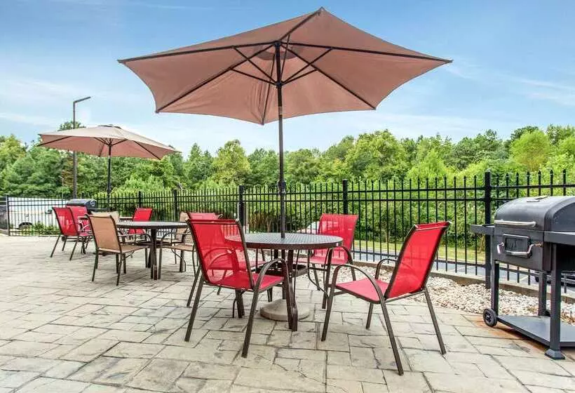 酒店 Comfort Suites Clinton Near Presbyterian College