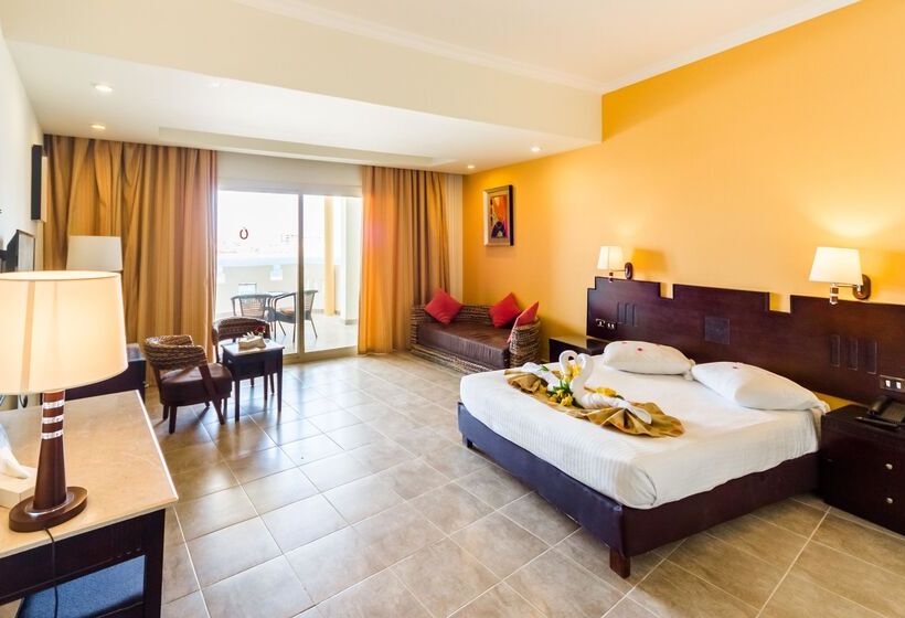 هتل Coral Sun Beach