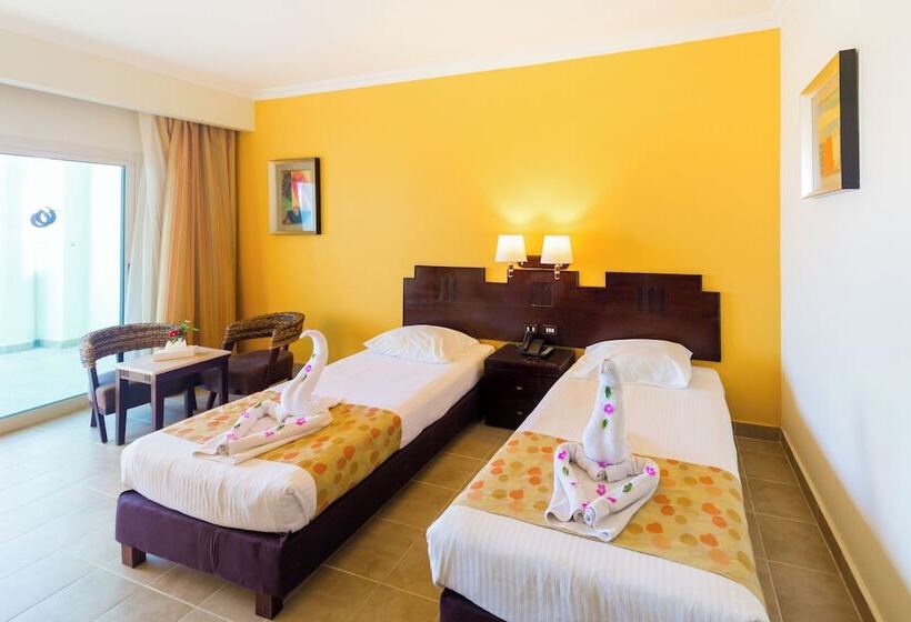 هتل Coral Sun Beach