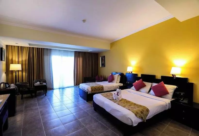 فندق Coral Sun Beach