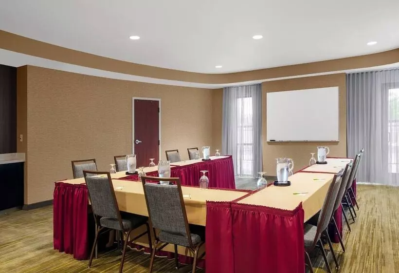 酒店 Courtyard By Marriott Jacksonville I 295/east Beltway