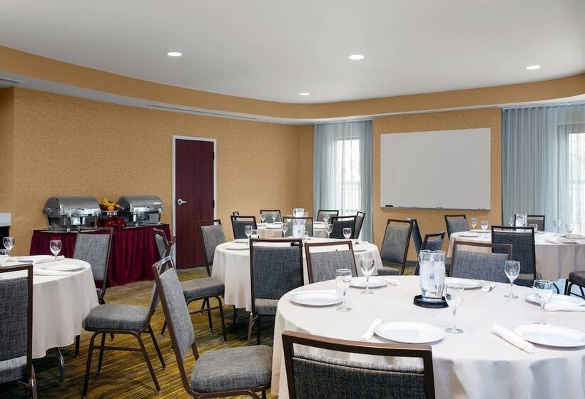 فندق Courtyard By Marriott Jacksonville I 295/east Beltway