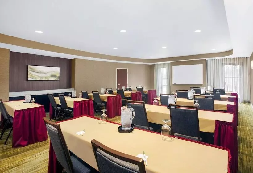 酒店 Courtyard By Marriott Jacksonville I 295/east Beltway