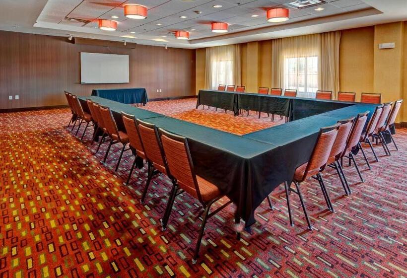 هتل Courtyard By Marriott Midland